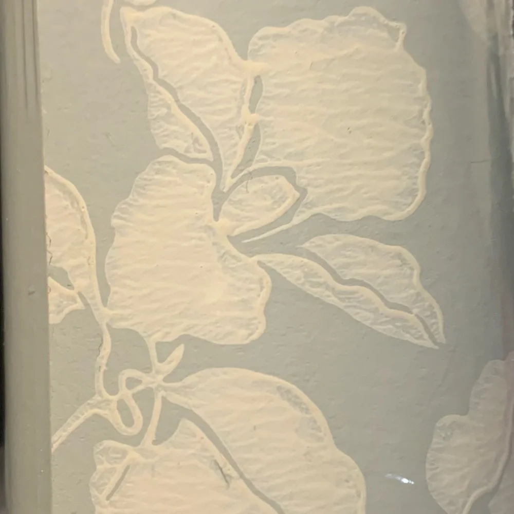 MADE IN ENGLAND NINA CAMPBELL WALLPAPER
